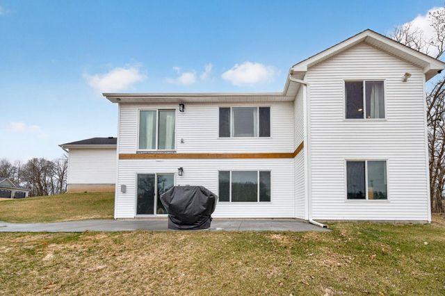 18753 Orchid Street NW, Oak Grove, MN 55303