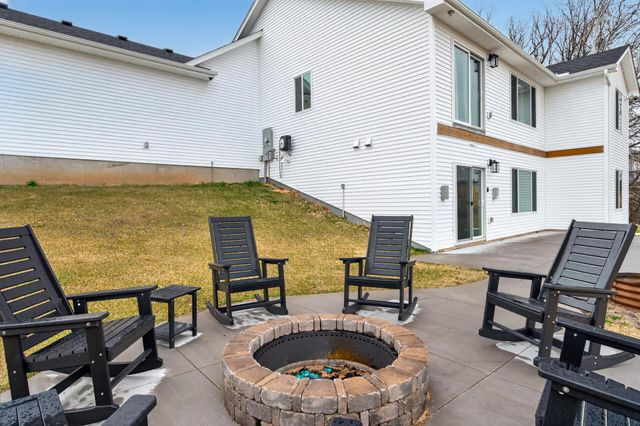 18753 Orchid Street NW, Oak Grove, MN 55303