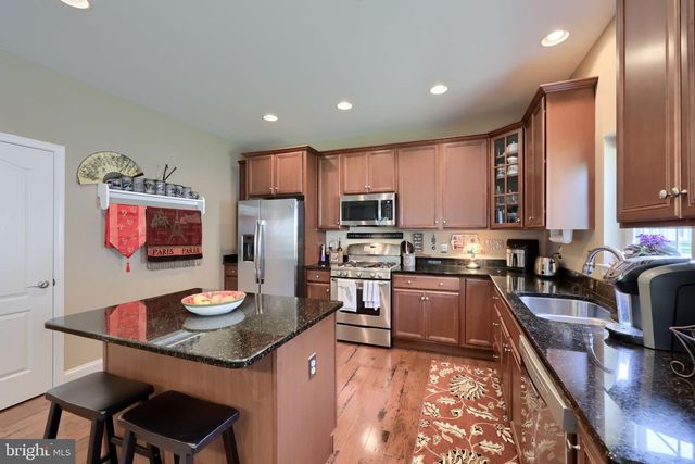 1624 PARVIN RD, Lancaster, PA 17601
