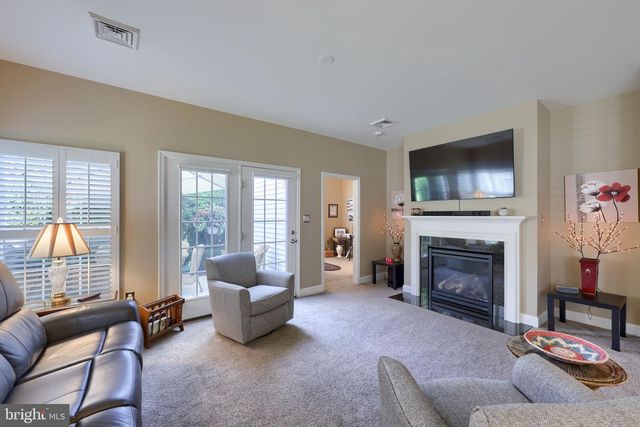 1624 PARVIN RD, Lancaster, PA 17601