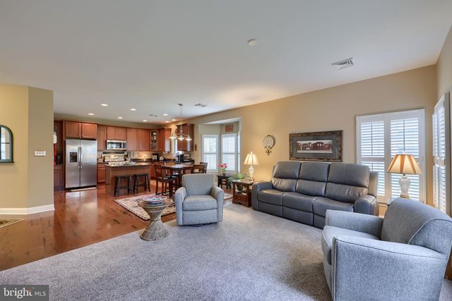 1624 PARVIN RD, Lancaster, PA 17601
