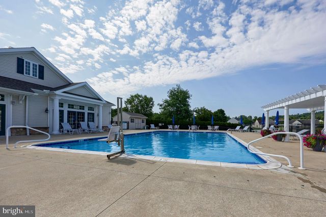 1624 PARVIN RD, Lancaster, PA 17601