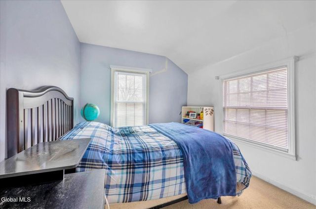 1423 Belmont Avenue, Schenectady, NY 12308