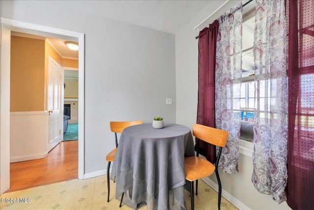 1423 Belmont Avenue, Schenectady, NY 12308