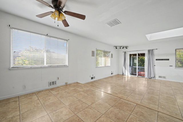 31 S Pioneer Cir, Jackson, CA 95642