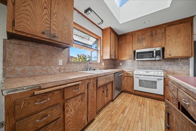 31 S Pioneer Cir, Jackson, CA 95642