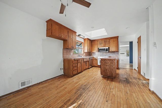 31 S Pioneer Cir, Jackson, CA 95642