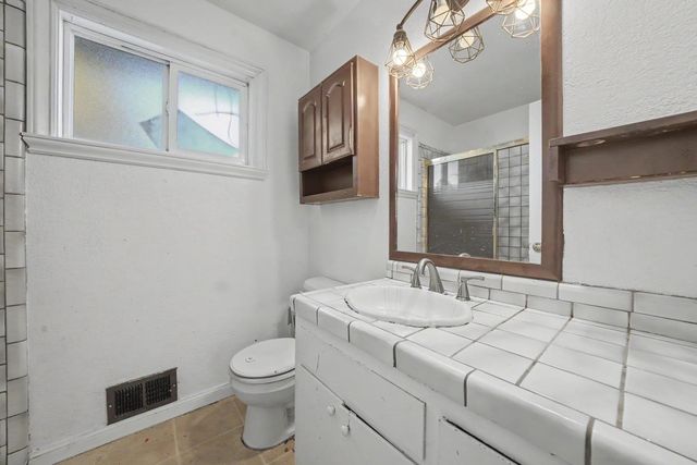 31 S Pioneer Cir, Jackson, CA 95642