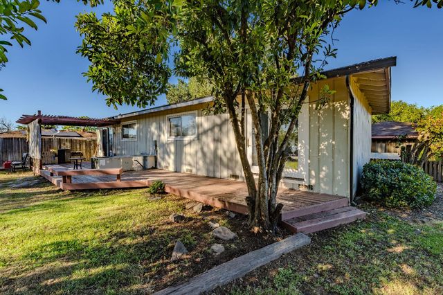 31 S Pioneer Cir, Jackson, CA 95642