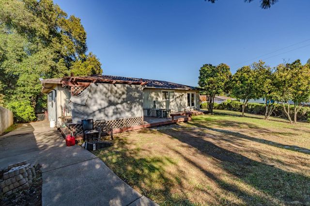 31 S Pioneer Cir, Jackson, CA 95642