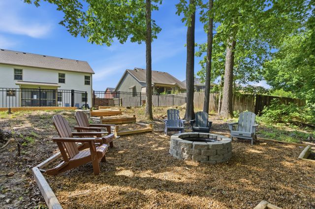 767 Banister Dr, Clarksville, TN 37042