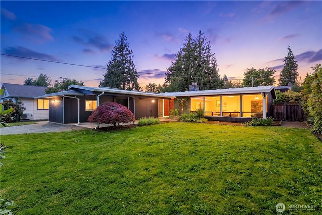 4215 189th Place SW, Lynnwood, WA 98036