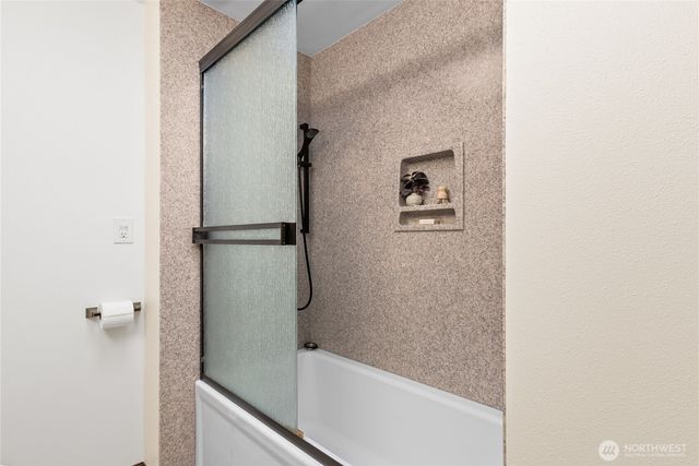 4215 189th Place SW, Lynnwood, WA 98036