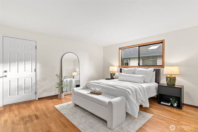 4215 189th Place SW, Lynnwood, WA 98036