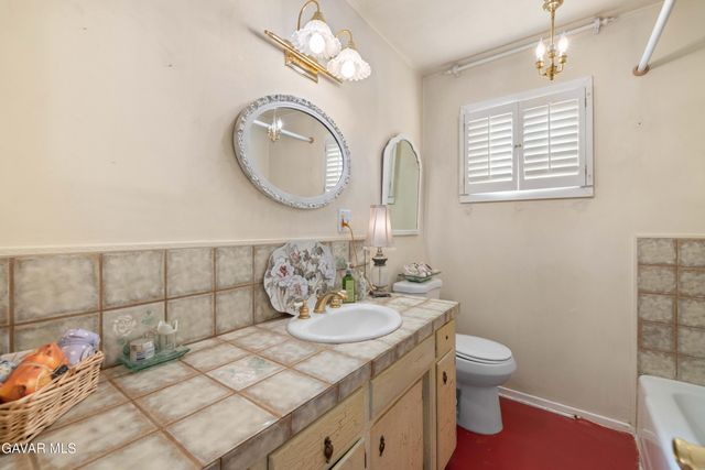 5127 W Avenue L12, Quartz Hill, CA 93536