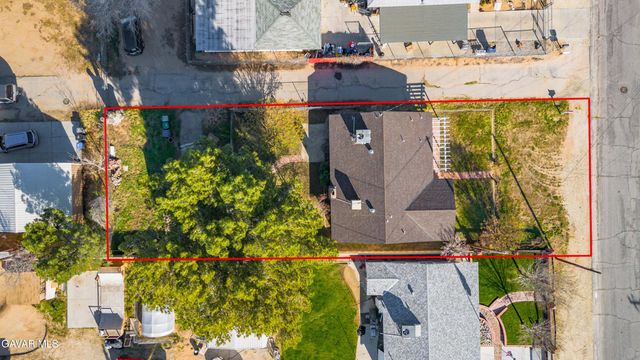 5127 W Avenue L12, Quartz Hill, CA 93536