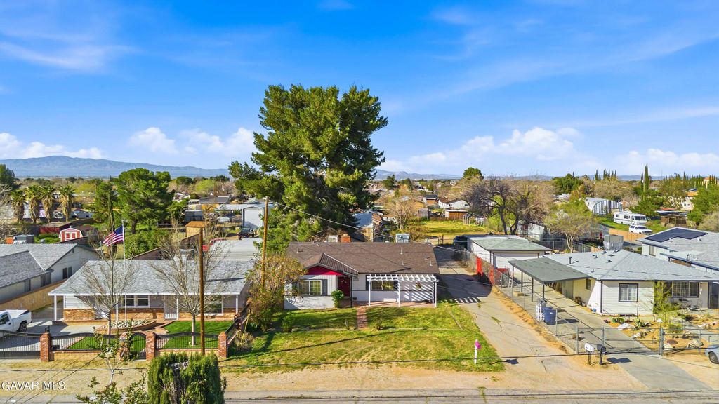 5127 W Avenue L12, Quartz Hill, CA 93536
