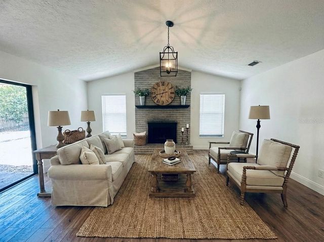 910 BALSAMINA DRIVE, Brandon, FL 33510