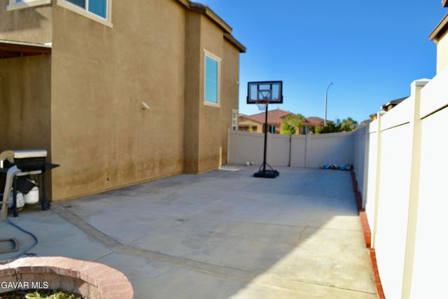 5212 Riley Court, Palmdale, CA 93552