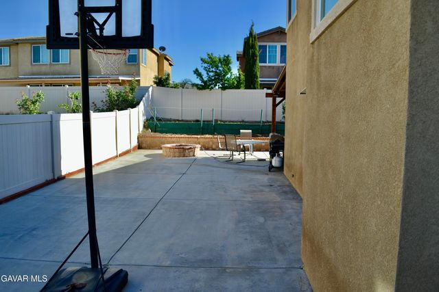 5212 Riley Court, Palmdale, CA 93552