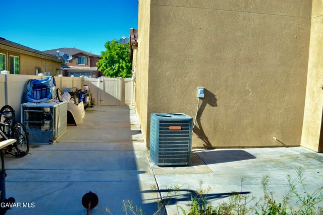 5212 Riley Court, Palmdale, CA 93552
