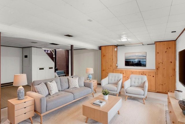 1433 N 23rd STREET, Manitowoc, WI 54220