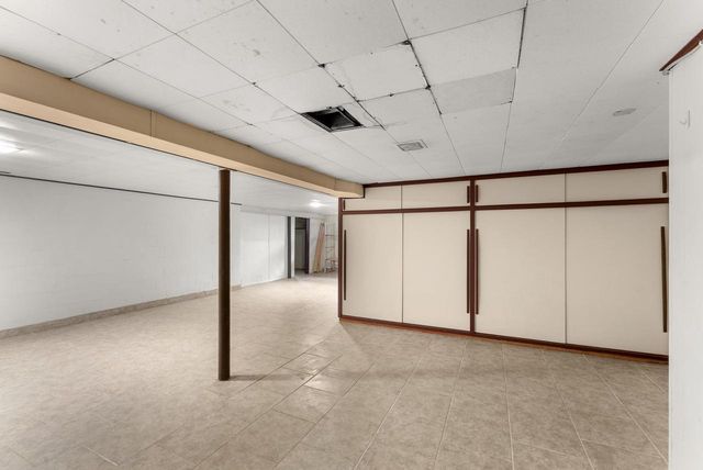 1433 N 23rd STREET, Manitowoc, WI 54220