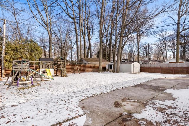 1433 N 23rd STREET, Manitowoc, WI 54220