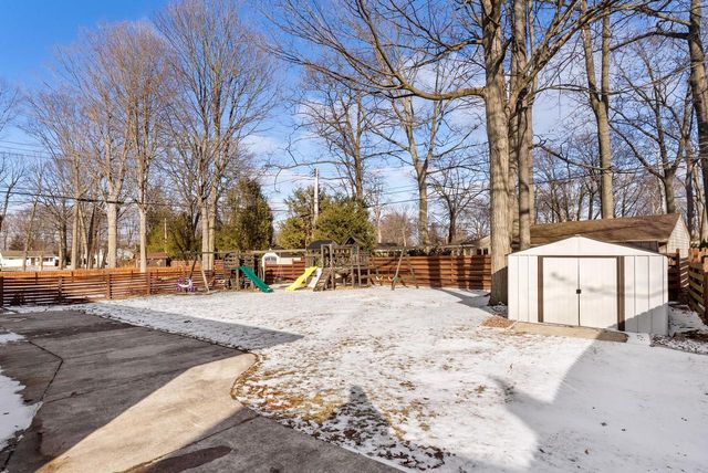 1433 N 23rd STREET, Manitowoc, WI 54220