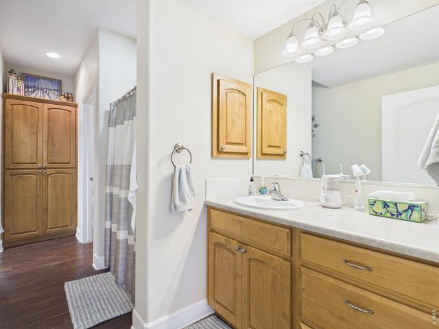 5775 29th St 1001, Greeley, CO 80634