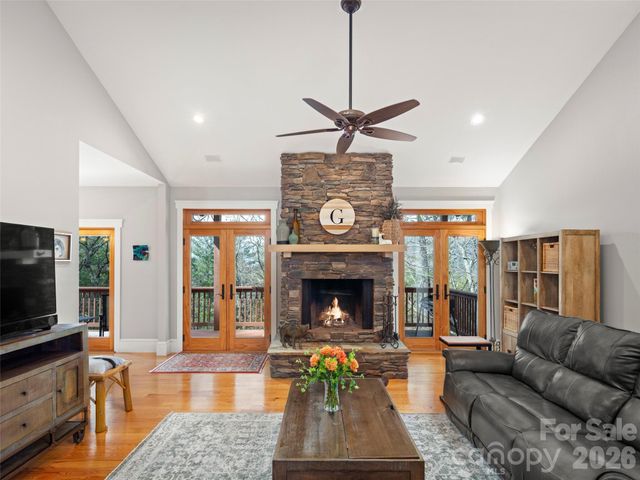 9 Stegall Lane, Asheville, NC 28805