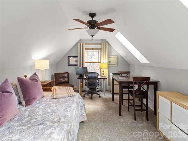 9 Stegall Lane, Asheville, NC 28805