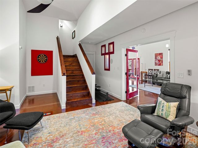 9 Stegall Lane, Asheville, NC 28805