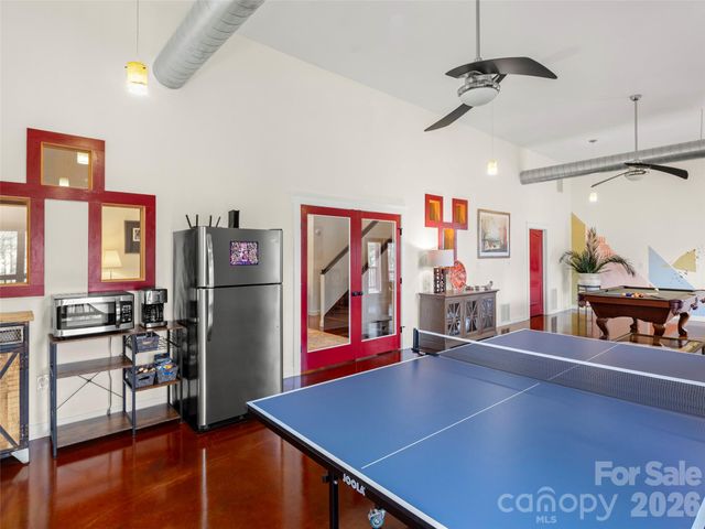 9 Stegall Lane, Asheville, NC 28805