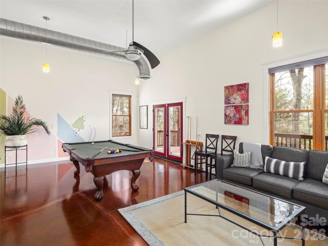 9 Stegall Lane, Asheville, NC 28805