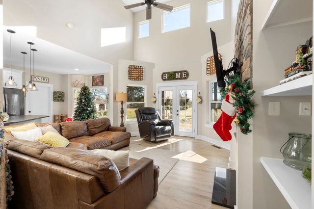 5650 Sledge Rd, Christiana, TN 37037