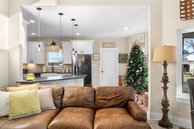 5650 Sledge Rd, Christiana, TN 37037