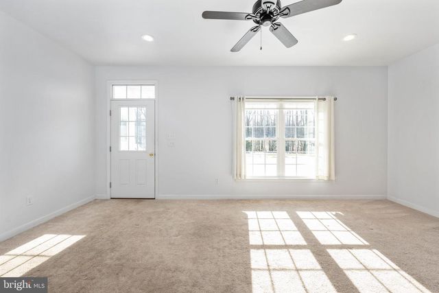 24 GIBSON DR, Fredericksburg, VA 22406