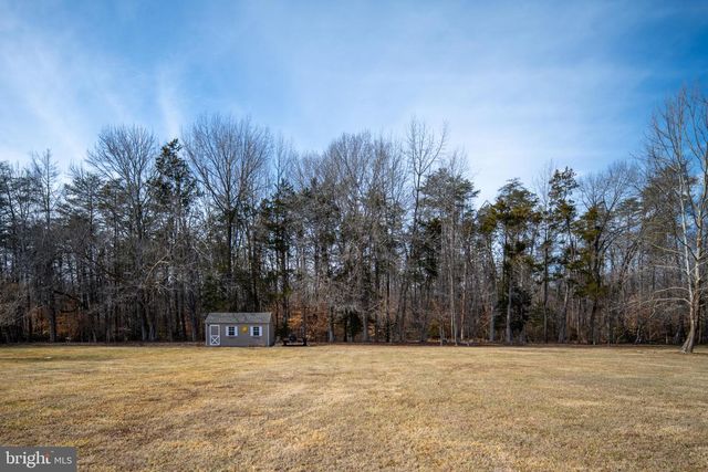 24 GIBSON DR, Fredericksburg, VA 22406