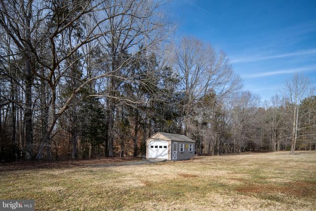 24 GIBSON DR, Fredericksburg, VA 22406