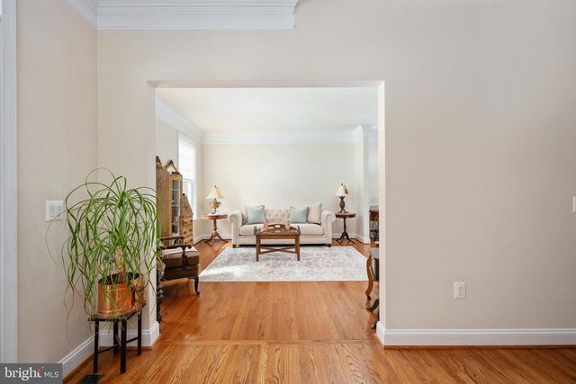 24 GIBSON DR, Fredericksburg, VA 22406