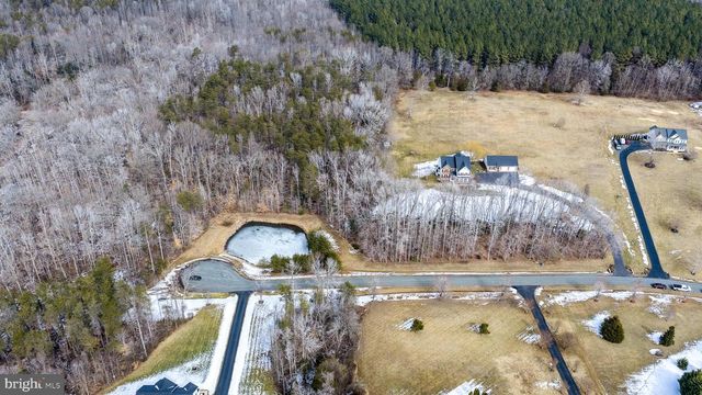 24 GIBSON DR, Fredericksburg, VA 22406