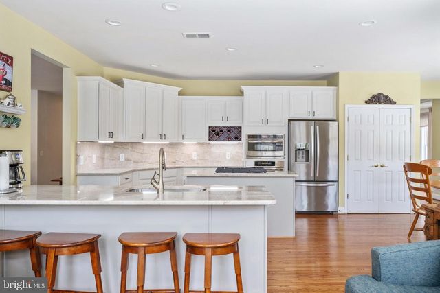 24 GIBSON DR, Fredericksburg, VA 22406