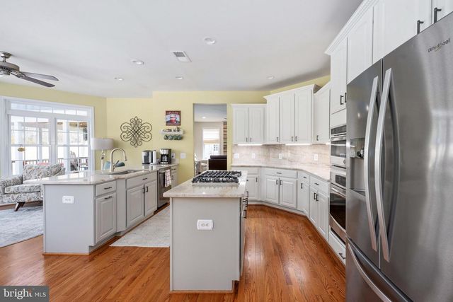 24 GIBSON DR, Fredericksburg, VA 22406