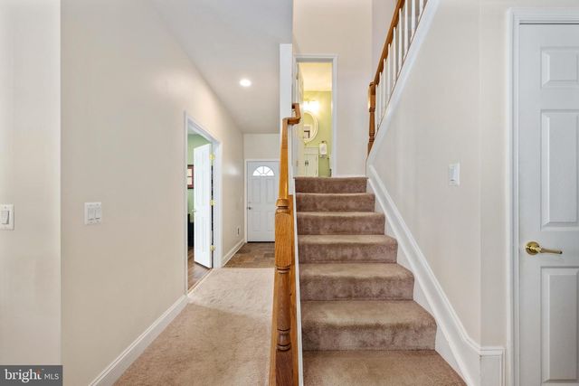 24 GIBSON DR, Fredericksburg, VA 22406