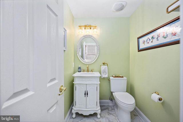 24 GIBSON DR, Fredericksburg, VA 22406