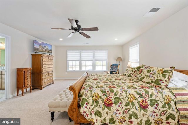 24 GIBSON DR, Fredericksburg, VA 22406