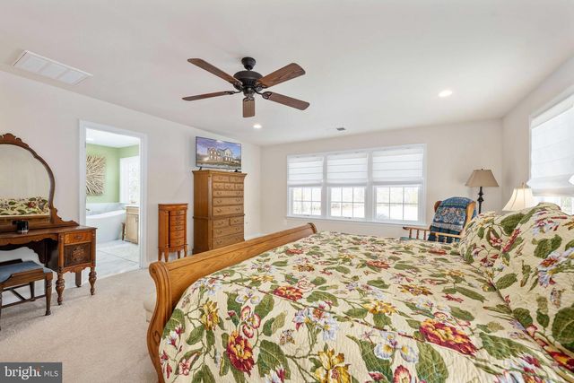 24 GIBSON DR, Fredericksburg, VA 22406