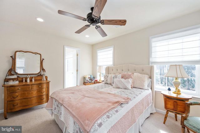 24 GIBSON DR, Fredericksburg, VA 22406