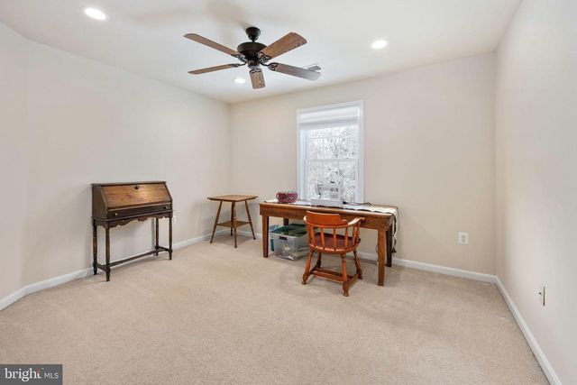 24 GIBSON DR, Fredericksburg, VA 22406